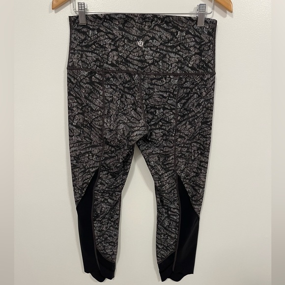 Lululemon Wunder Under Crop High Rise Scallop Full-On Luxtreme 23" Origami 8 - Picture 12 of 14